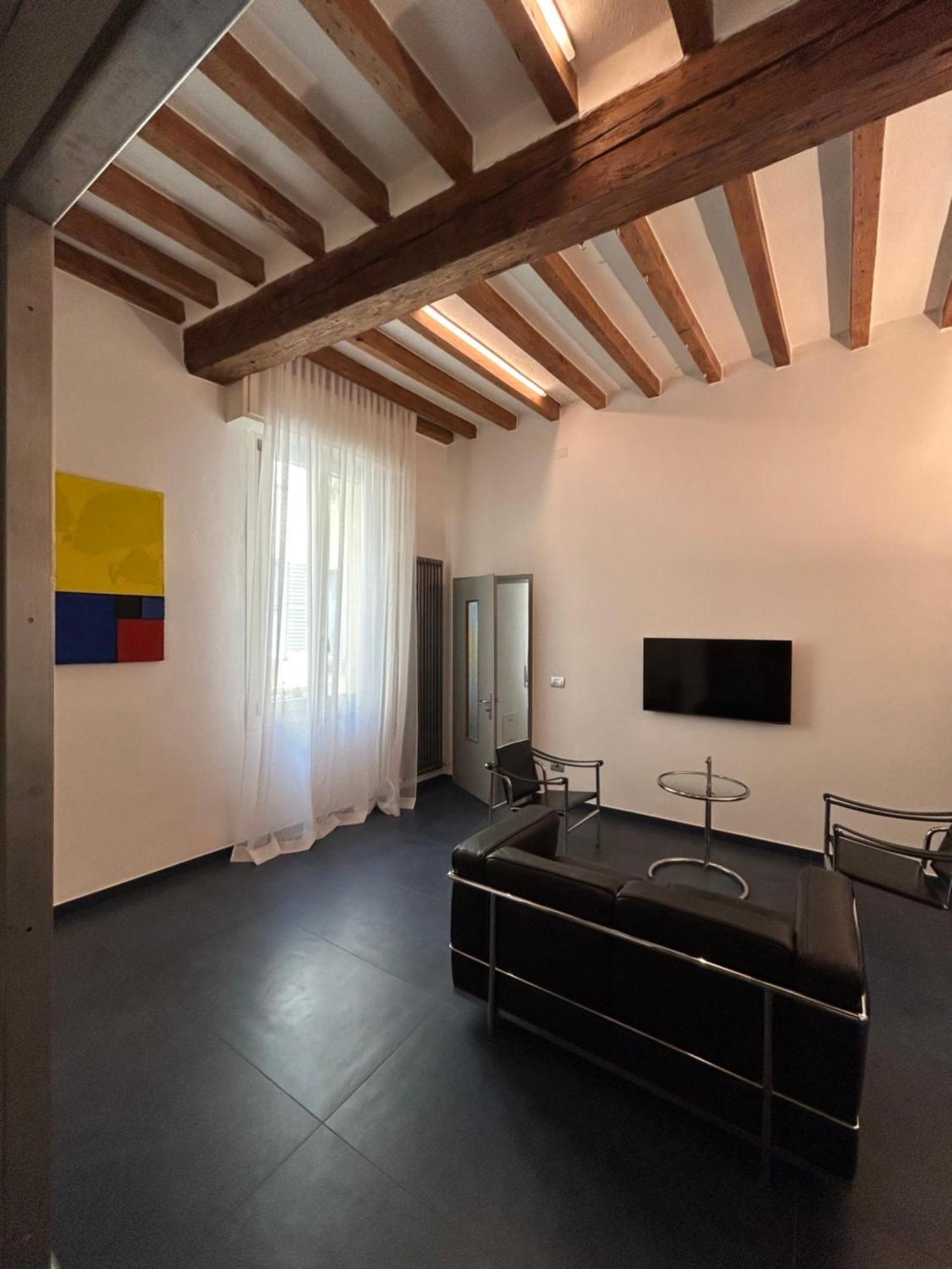 Domus Apartment Modena Exterior photo